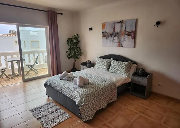 Casa Londamba Meia * Λάγος