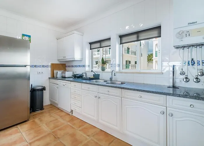 Casa Londamba Meia * Λάγος