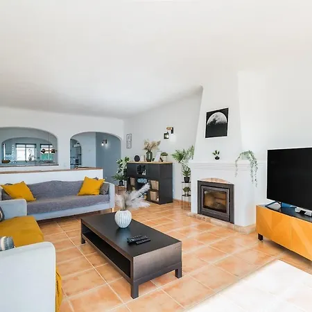 Casa Londamba Meia Λάγος