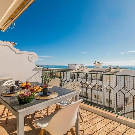 Holiday home Casa Londamba Meia