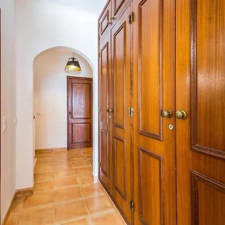Casa Londamba Meia