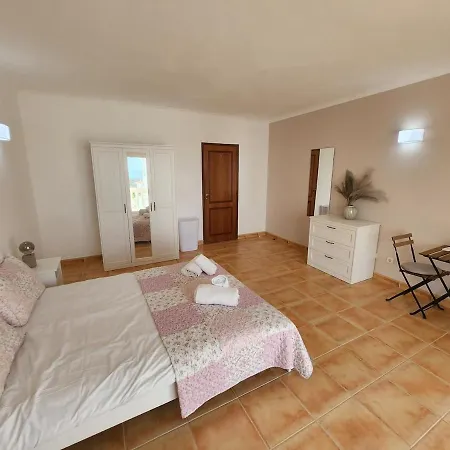 Casa Londamba Meia Λάγος