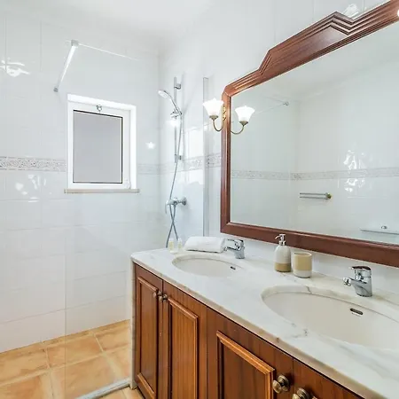 Prázdninový dům Casa Londamba Meia