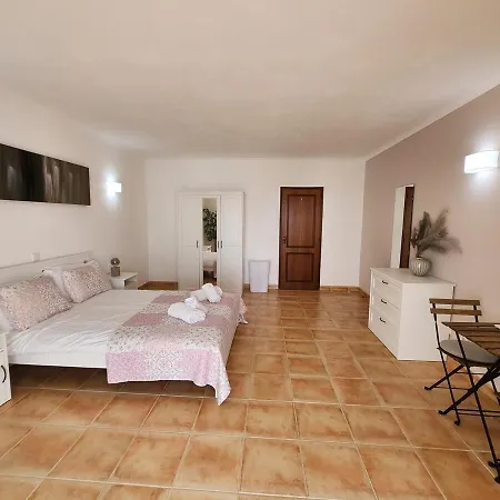 Prázdninový dům Casa Londamba Meia Lagos